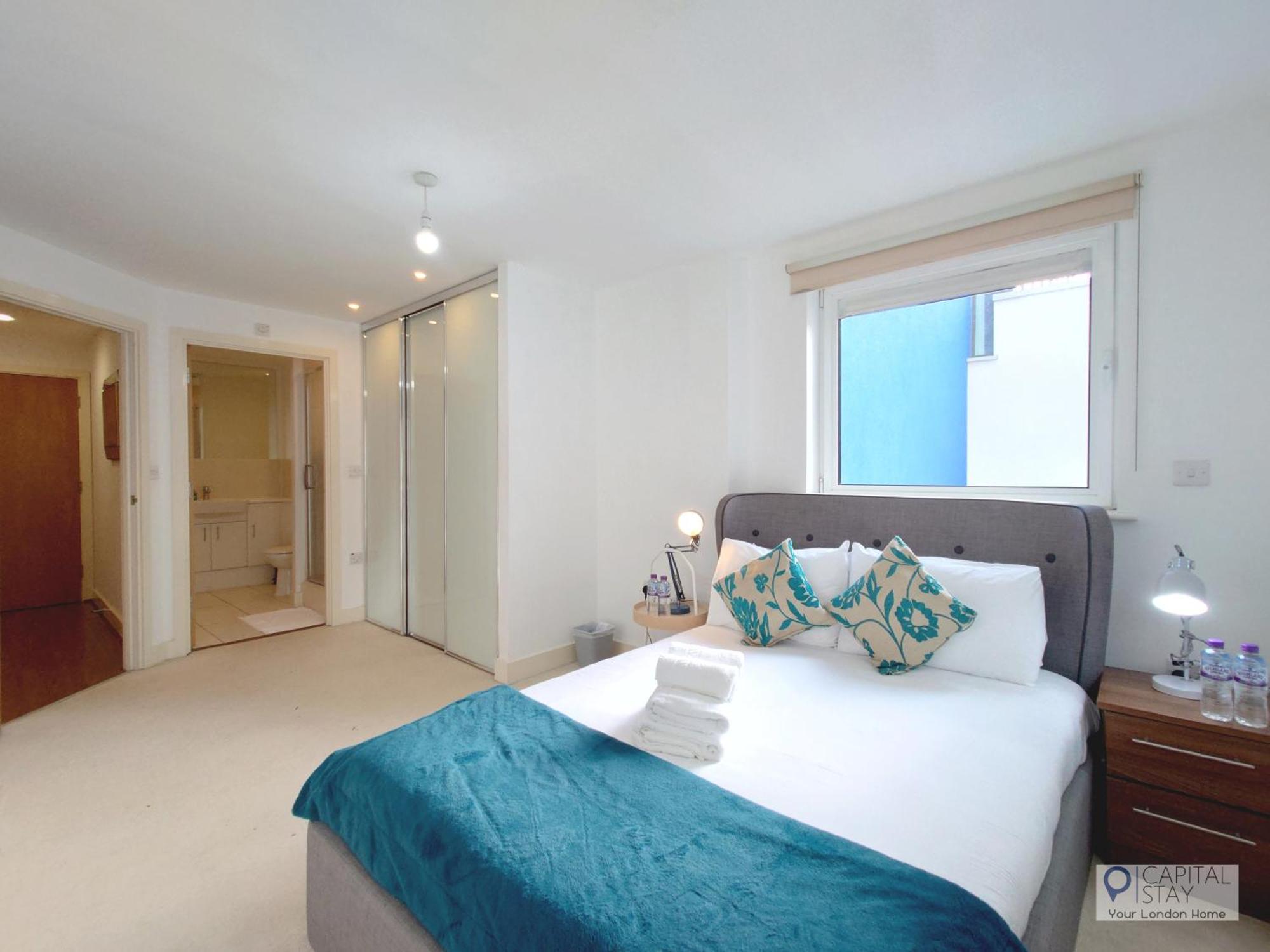 Apartment Free Parking - Serviced Two Bed London Docklands Beckton