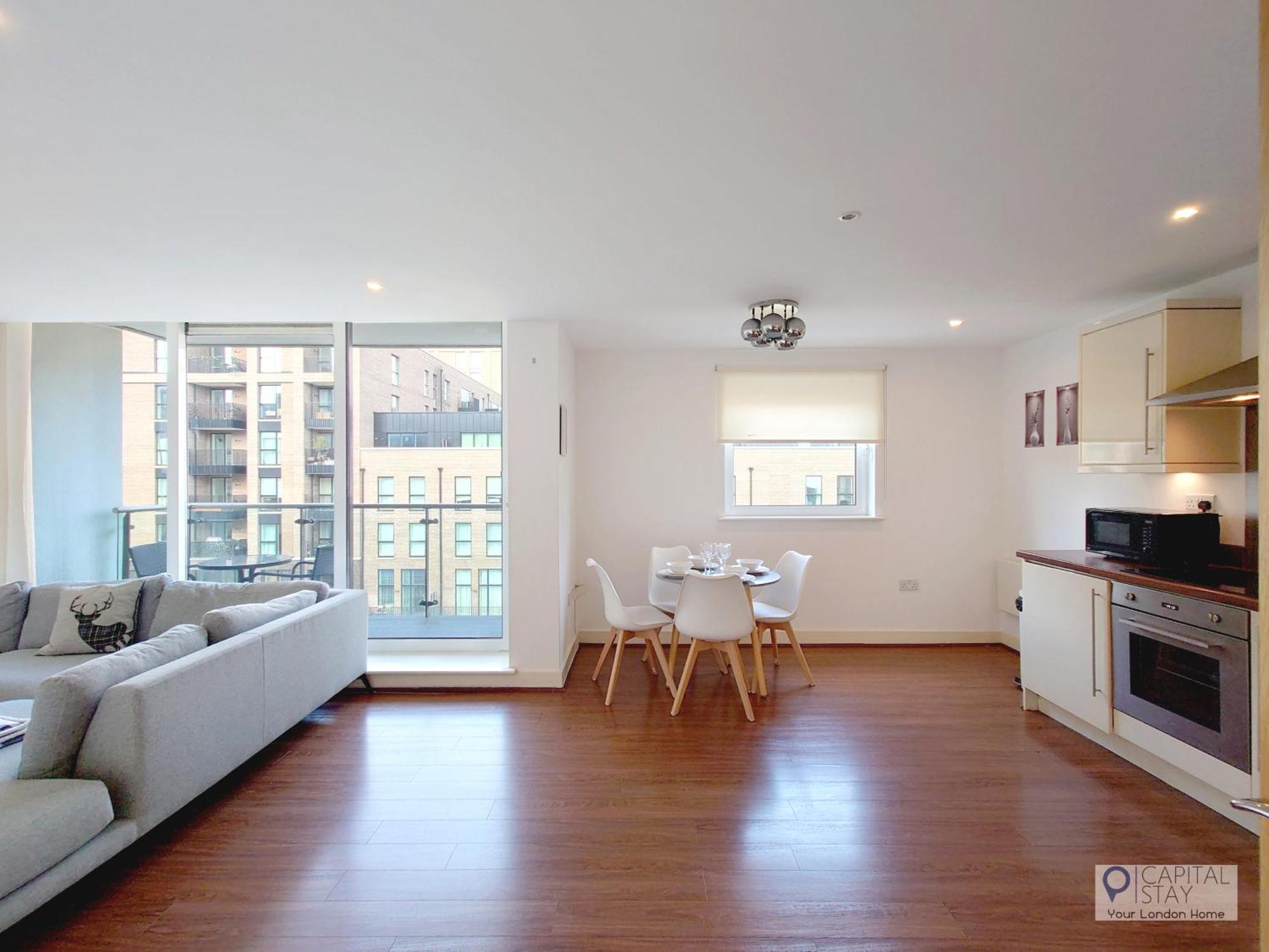 Free Parking - Serviced Two Bed London Docklands Apartment Beckton