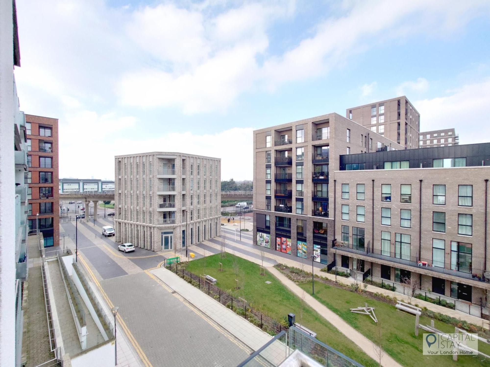 Free Parking - Serviced Two Bed London Docklands Apartment Beckton