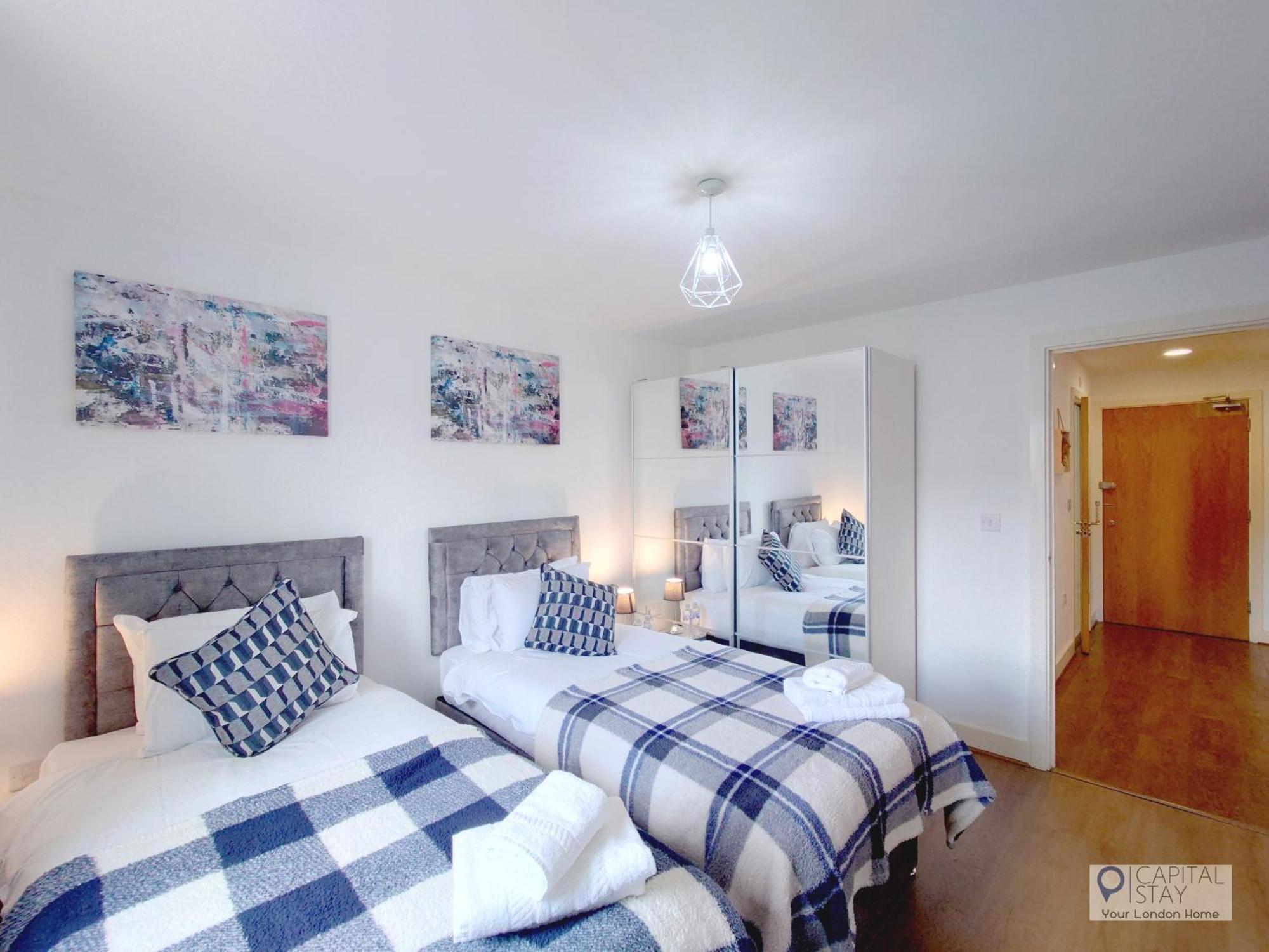 Free Parking - Serviced Two Bed London Docklands Apartment Beckton