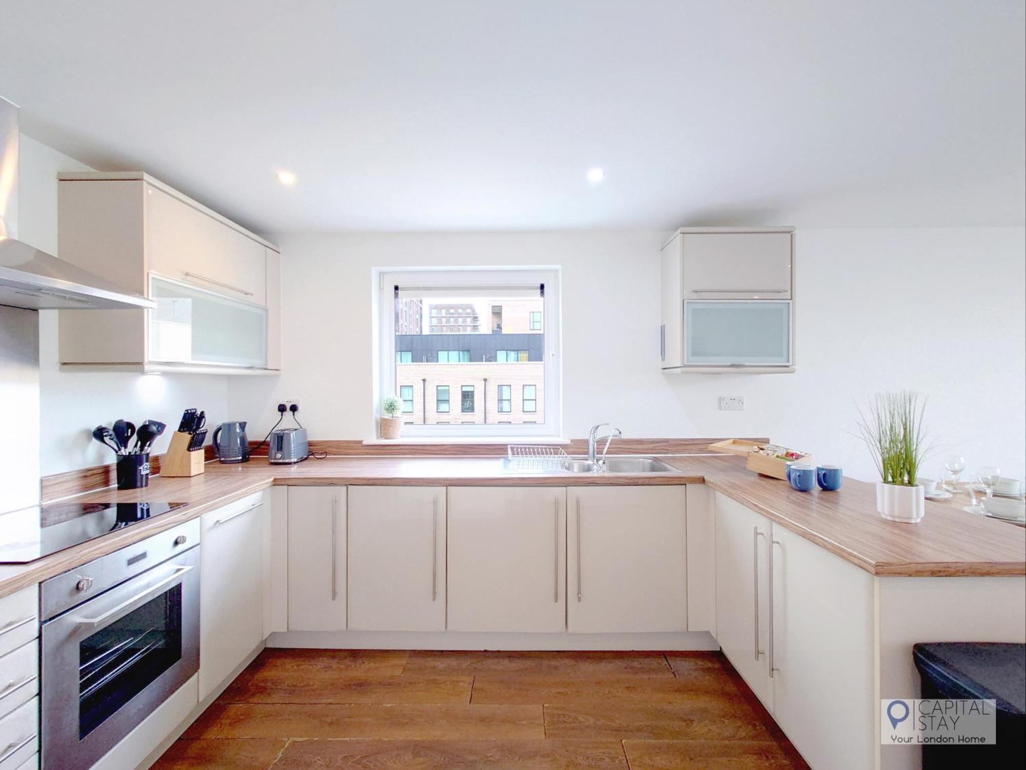 Free Parking - Serviced Two Bed London Docklands Beckton