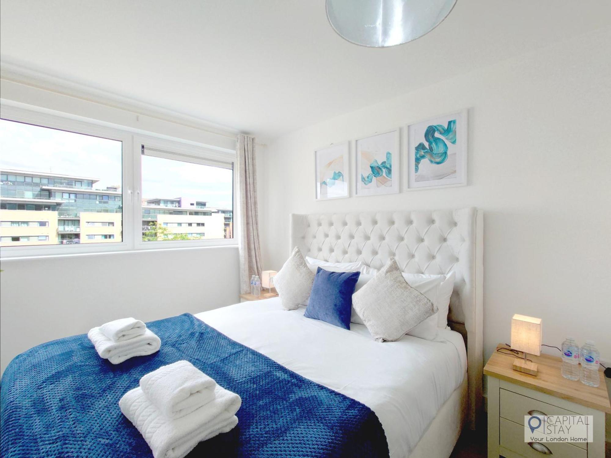 Free Parking - Serviced Two Bed London Docklands * Beckton