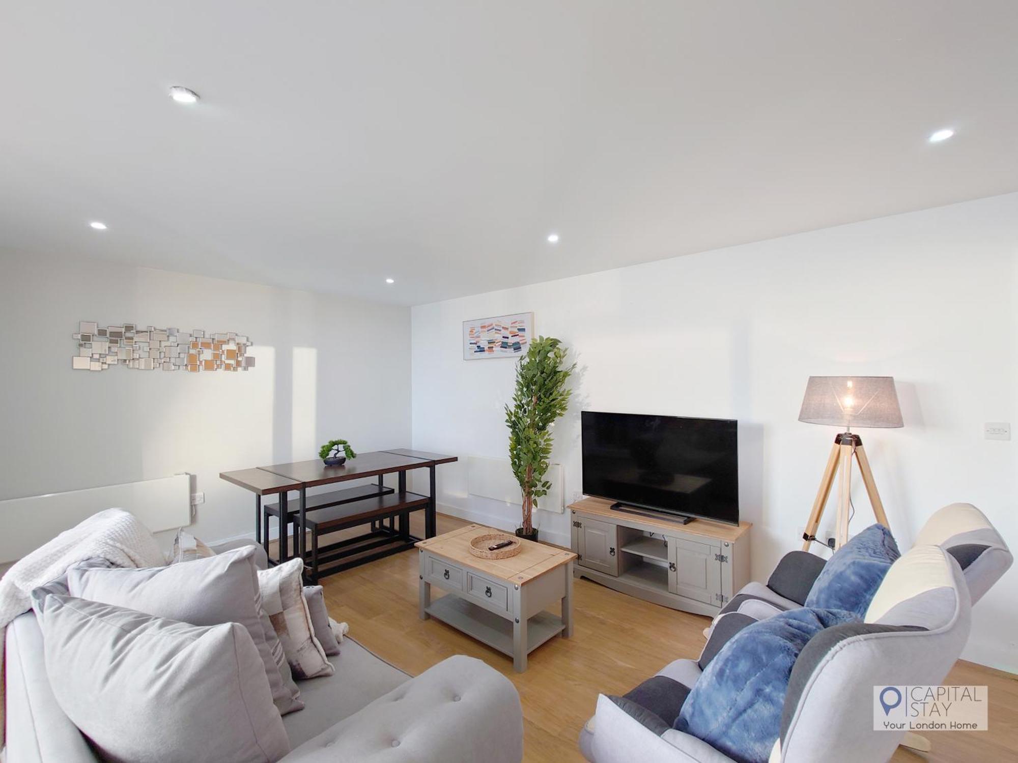 Free Parking - Serviced Two Bed London Docklands * Beckton