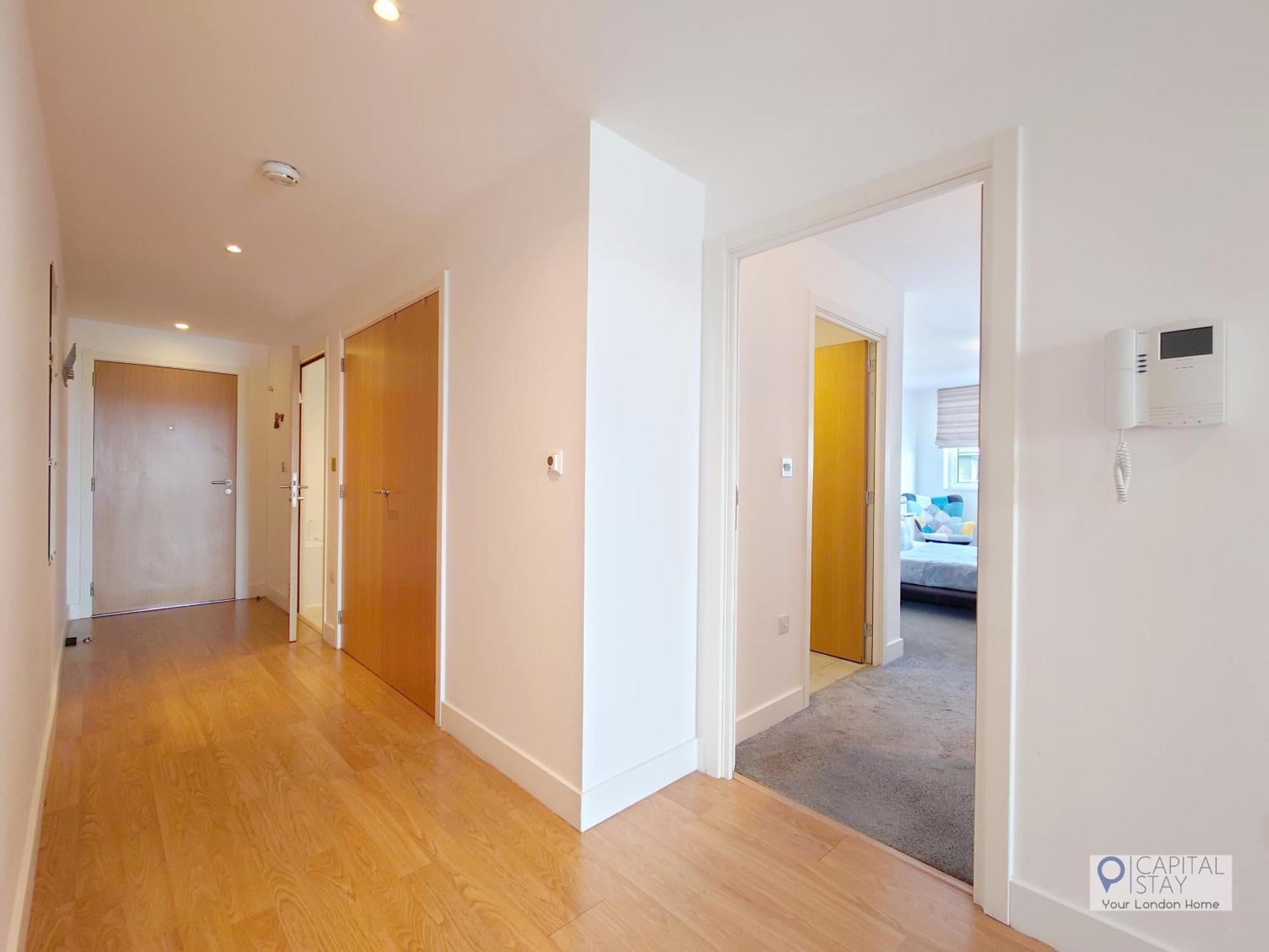 Free Parking - Serviced Two Bed London Docklands Apartment Beckton